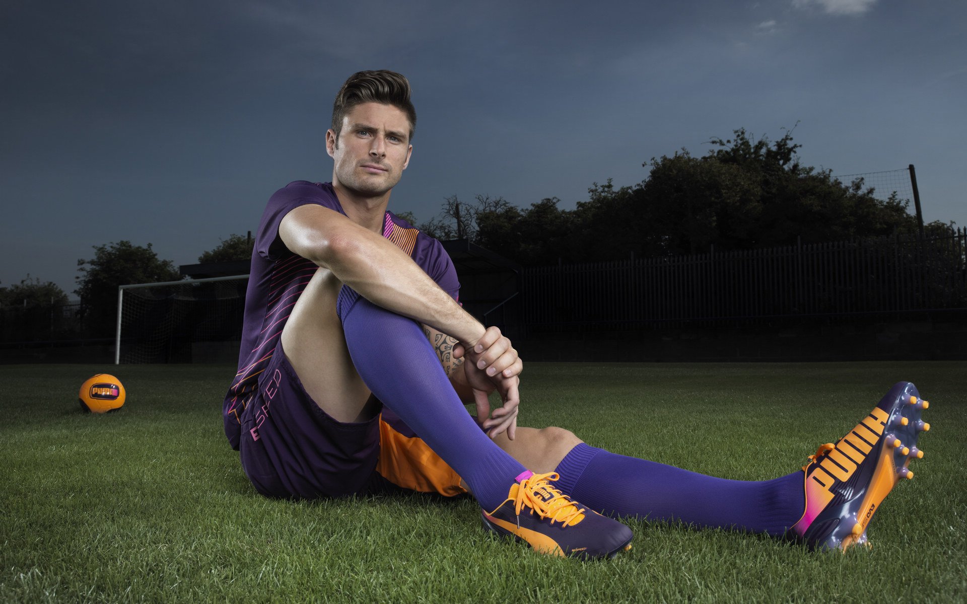 勇士内部组织问答游戏加强队员相互了解，勇士内线补强