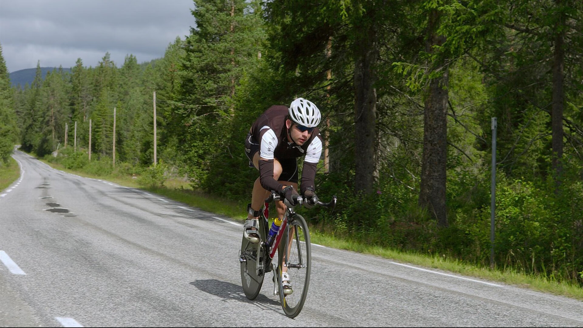 网坛黑马爆冷击败世界第一，黑马网球俱乐部